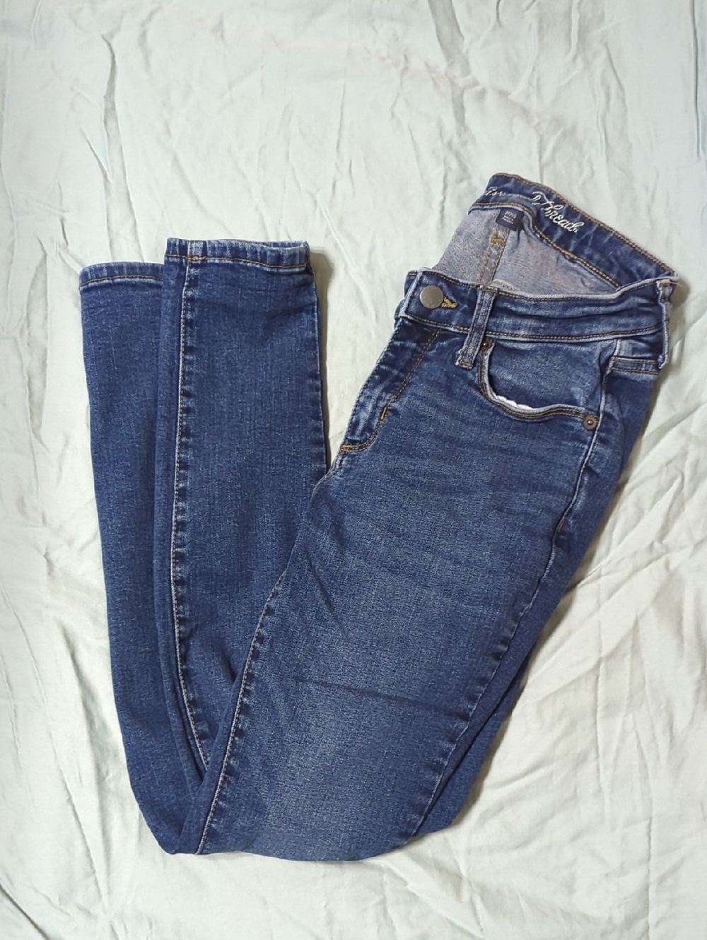 Universal Thread Women's Dark Blue Skinny Jeans